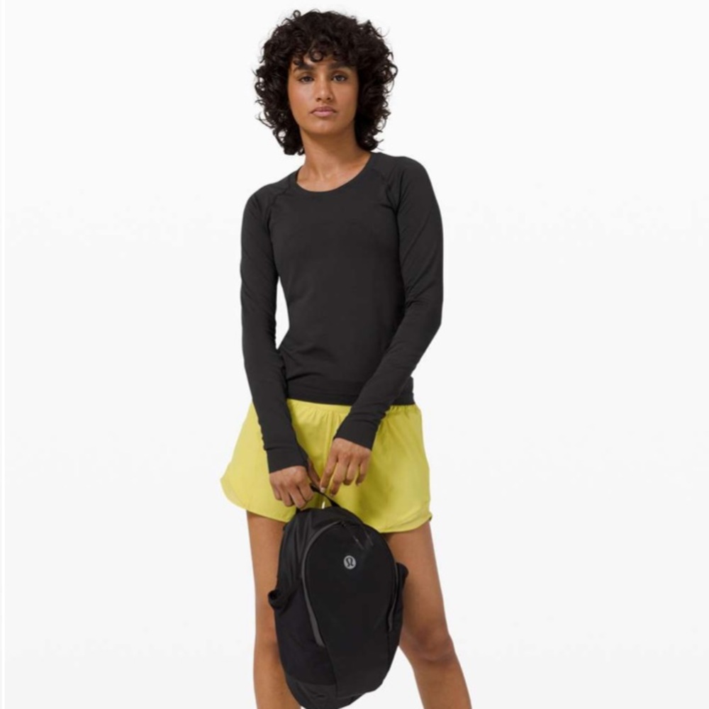 Lululemon black swiftly long sleeve size 4